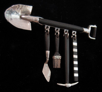 mini-tools-brooch3.jpg